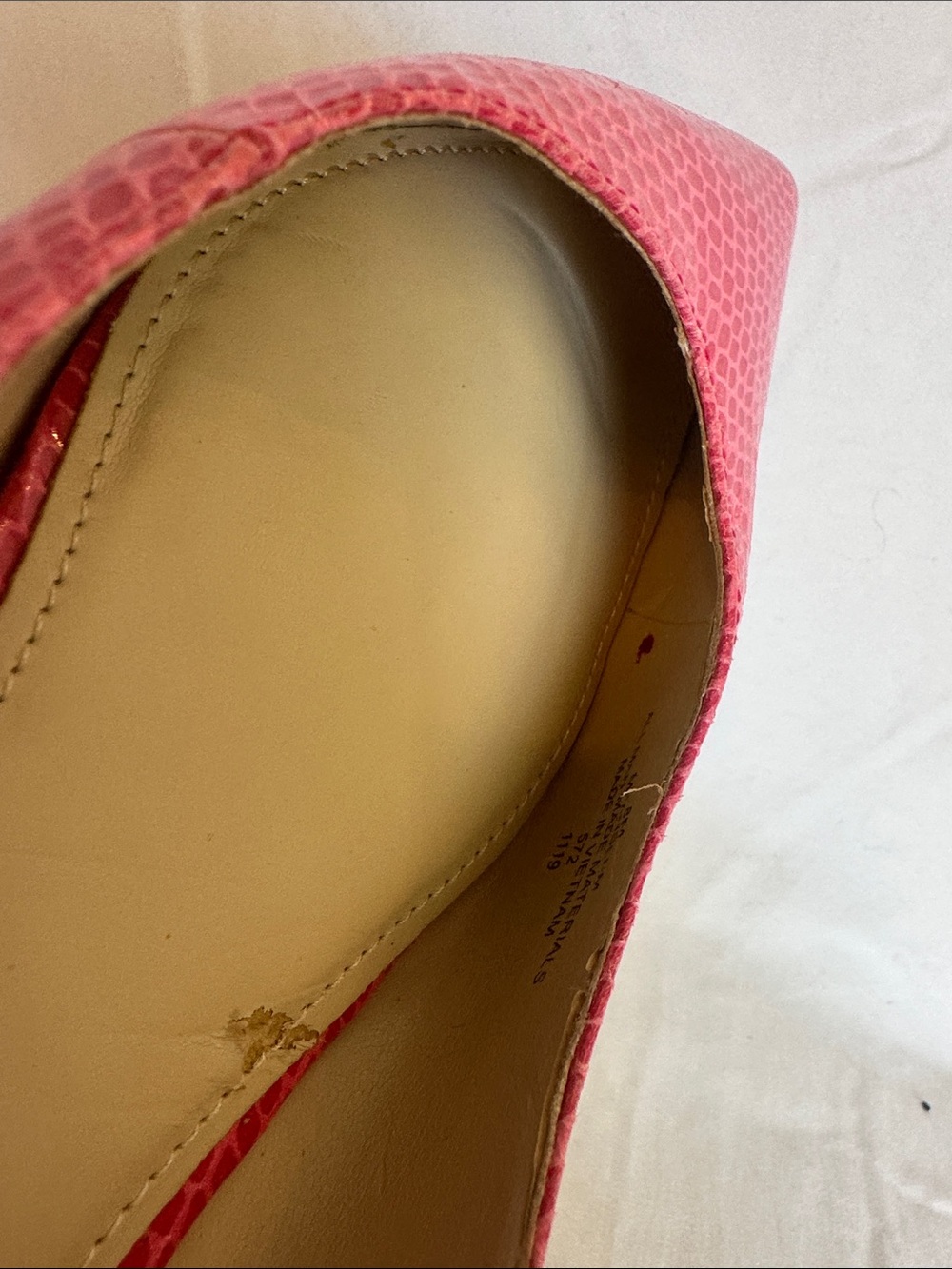 Marc Fisher Pink Pointed Slingback Flats with Textured Finish - Picture 8 of 11